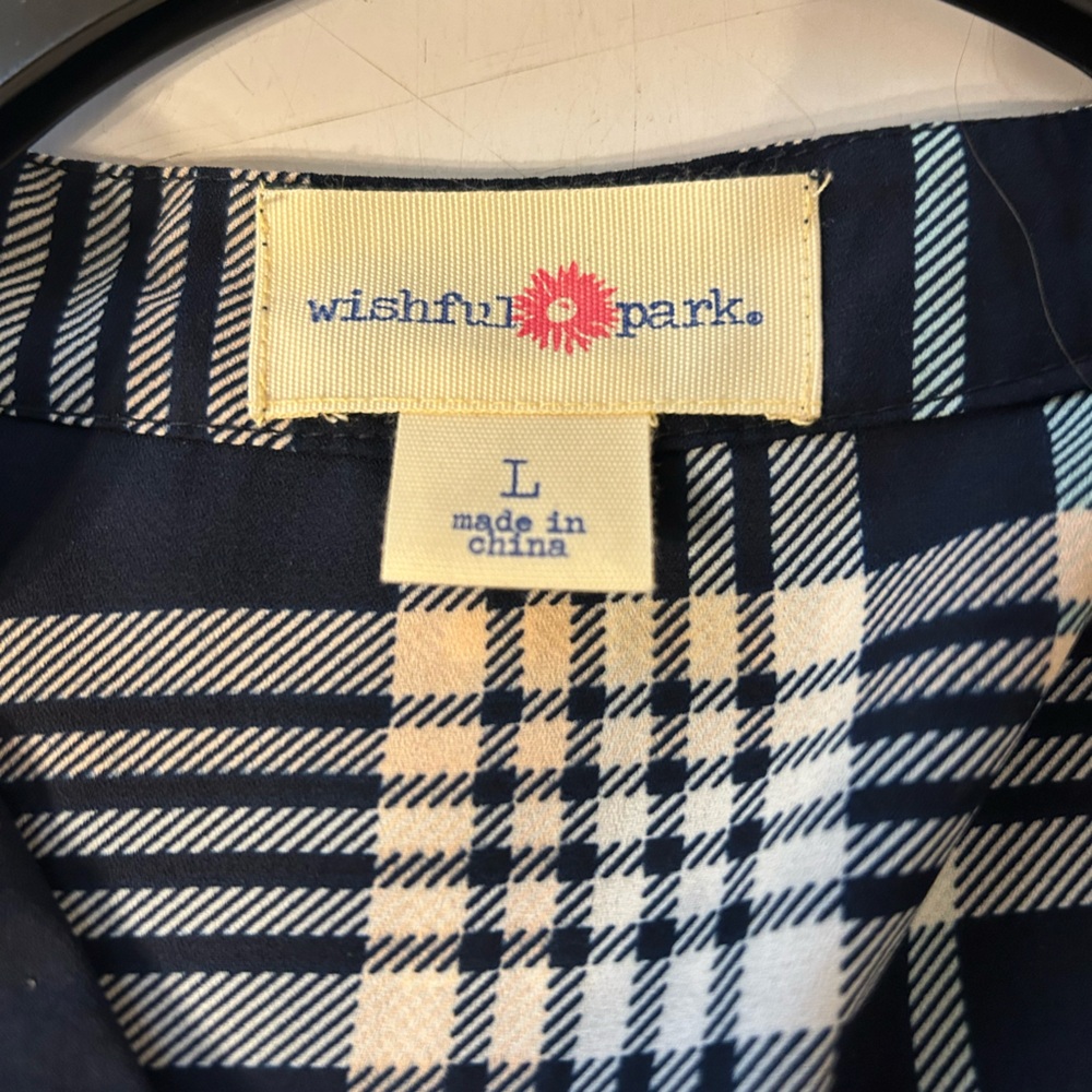 Ladies midlength sleeve blouse with see thru lace back